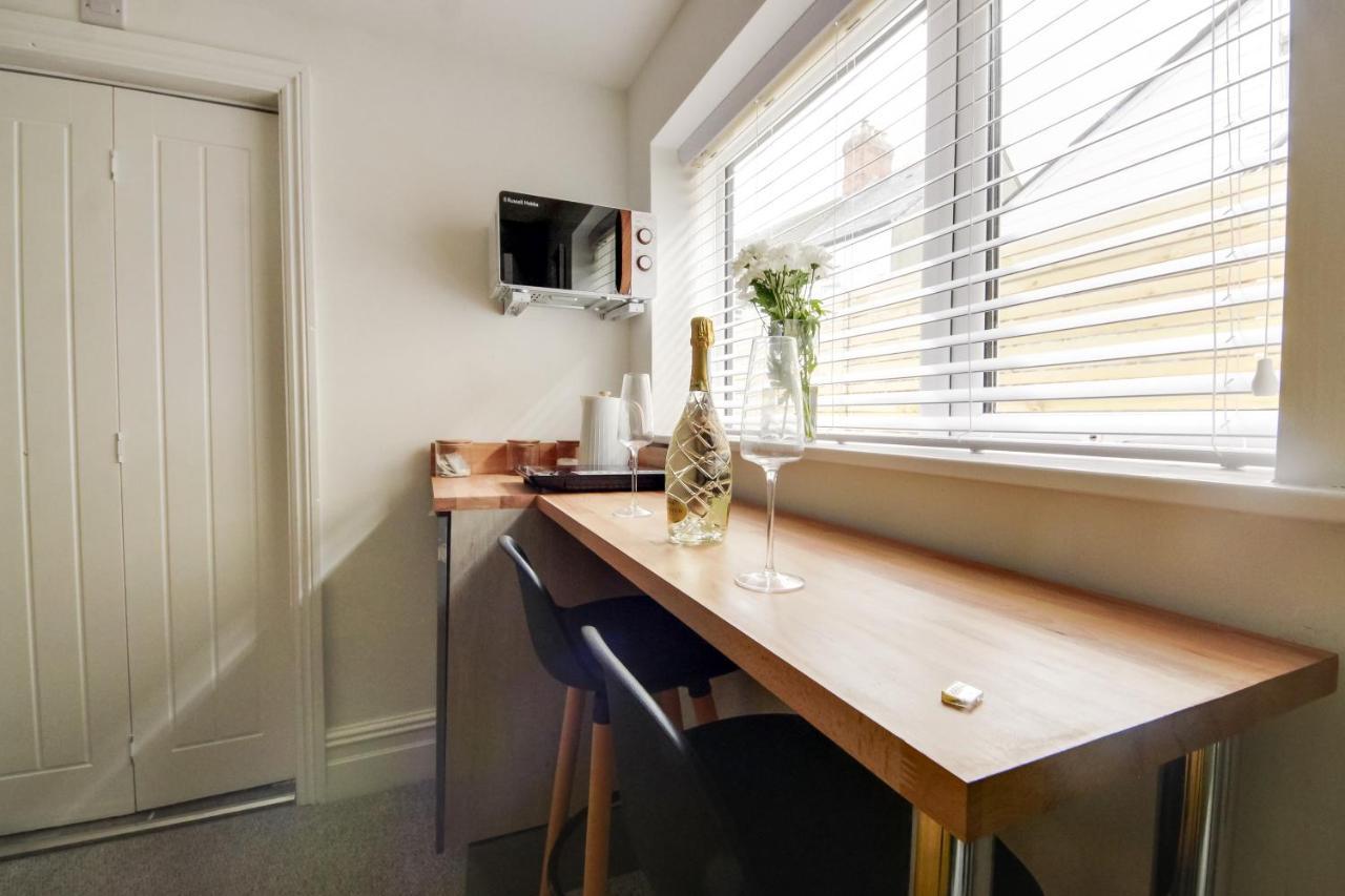 Bay City Studio Apartments By Staying-Away Кардифф Экстерьер фото